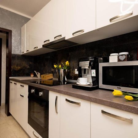 Central Apartament 3 Iasi Extérieur photo